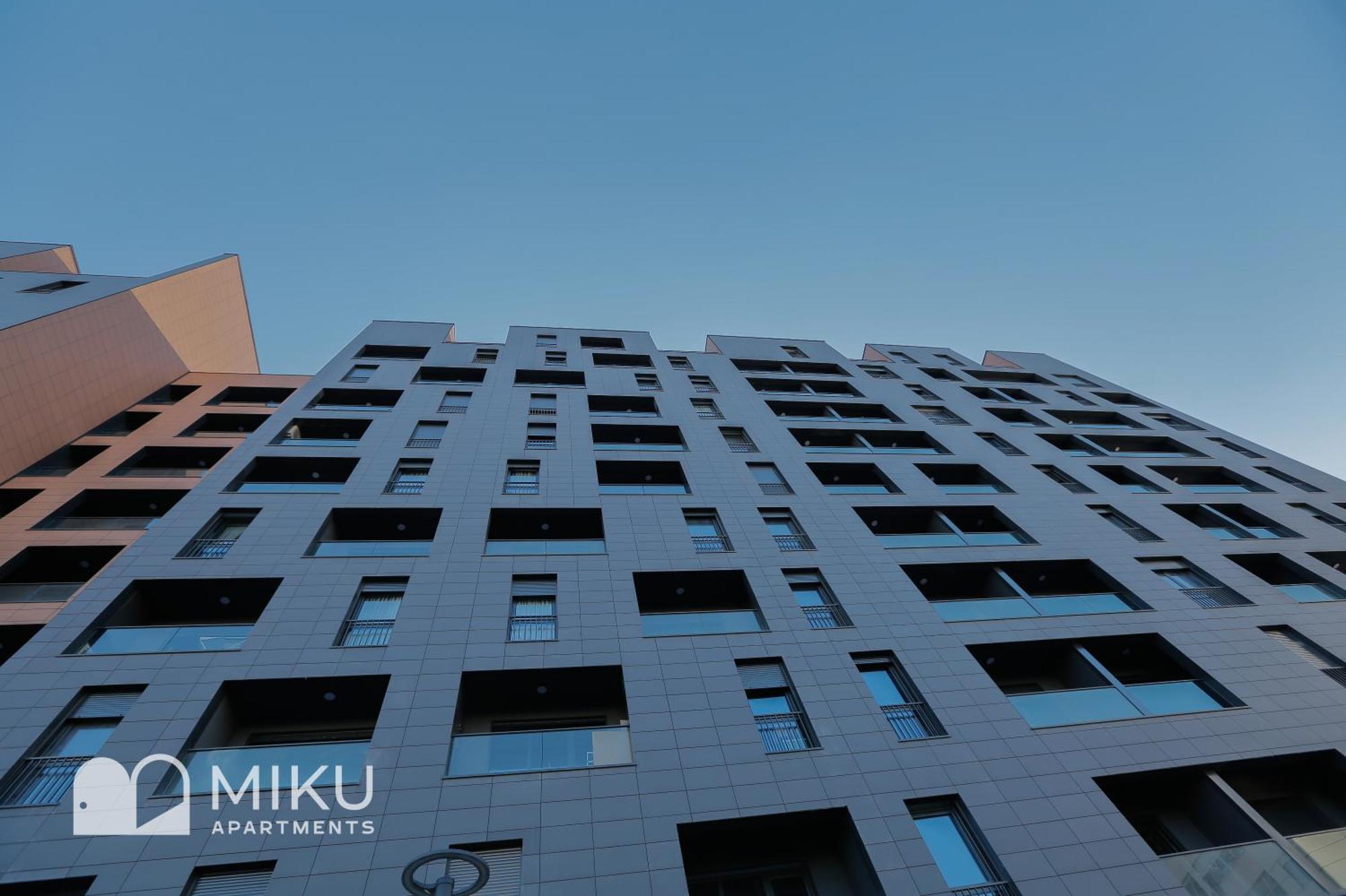 Miku Apartment - Lovely 1 Bedroom Spectacular View Tirana Zewnętrze zdjęcie